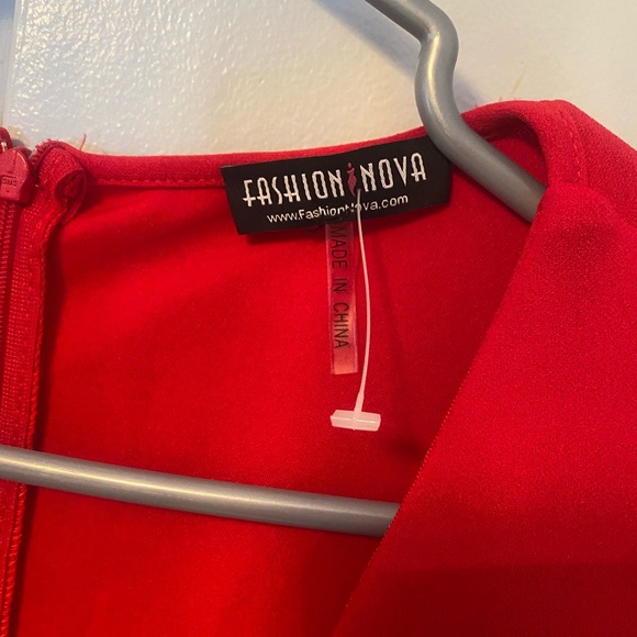 M Fashion Nova Dress - Picture 3 of 4